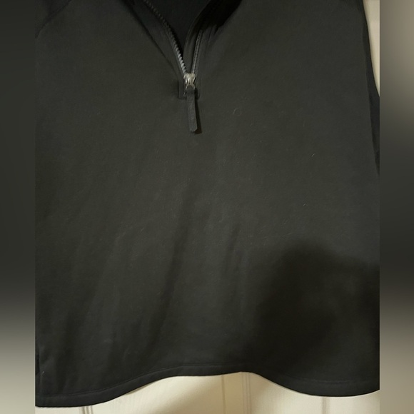✨ Athleta Unstoppable Quarter Zip Vest - Like New ✨ - Picture 4 of 7